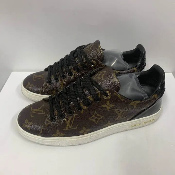 Louis Vuitton Louis Vuitton Stylish Low-Top Canvas Sneakers -2508 Size US 6 / IT 36 - 1 Thumbnail