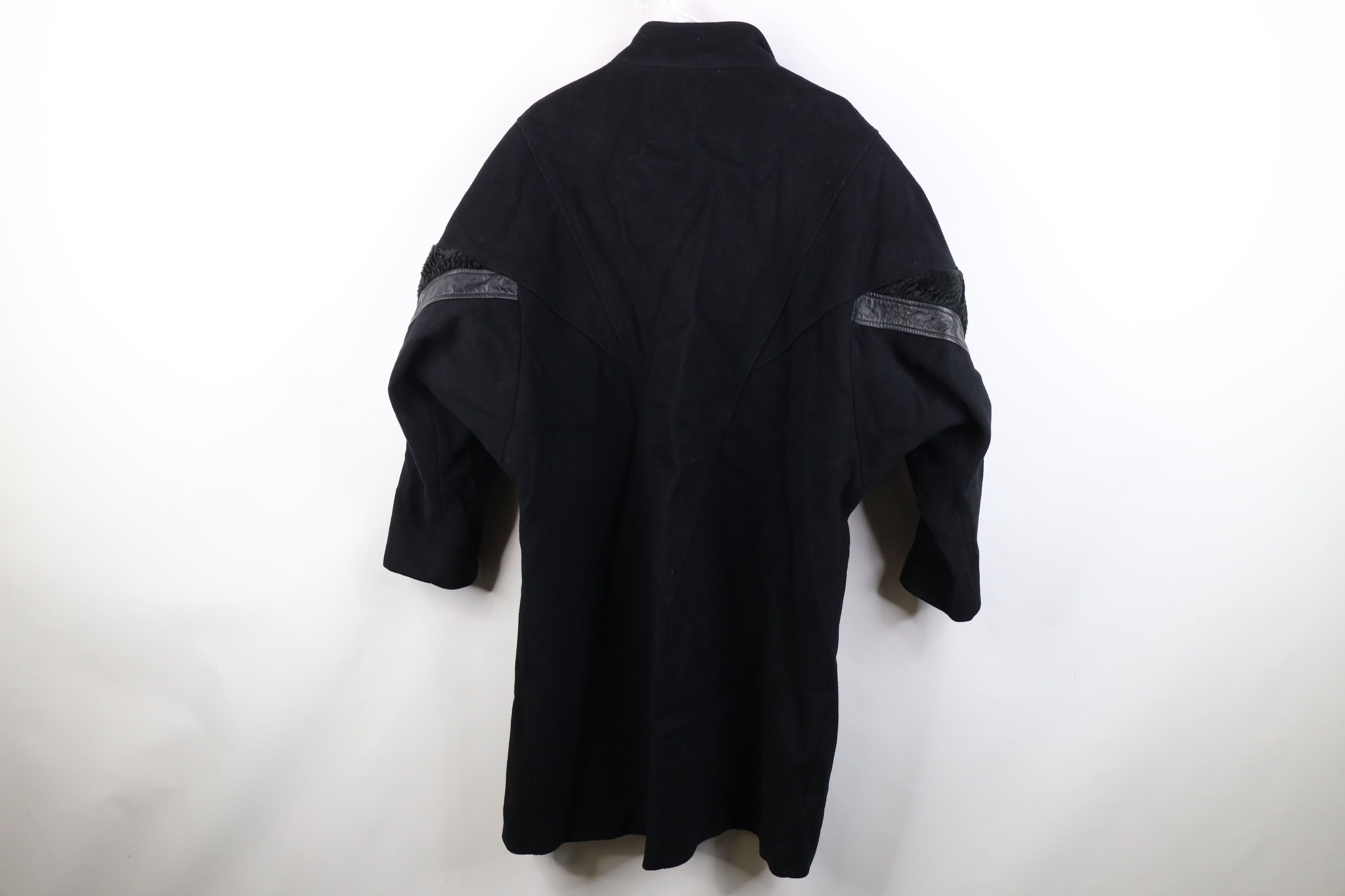 Vintage Vintage 90s Streetwear Wool Leather Trim Overcoat Jacket USA Size XXL / US 16-18 / IT 52-54 - 14 Thumbnail