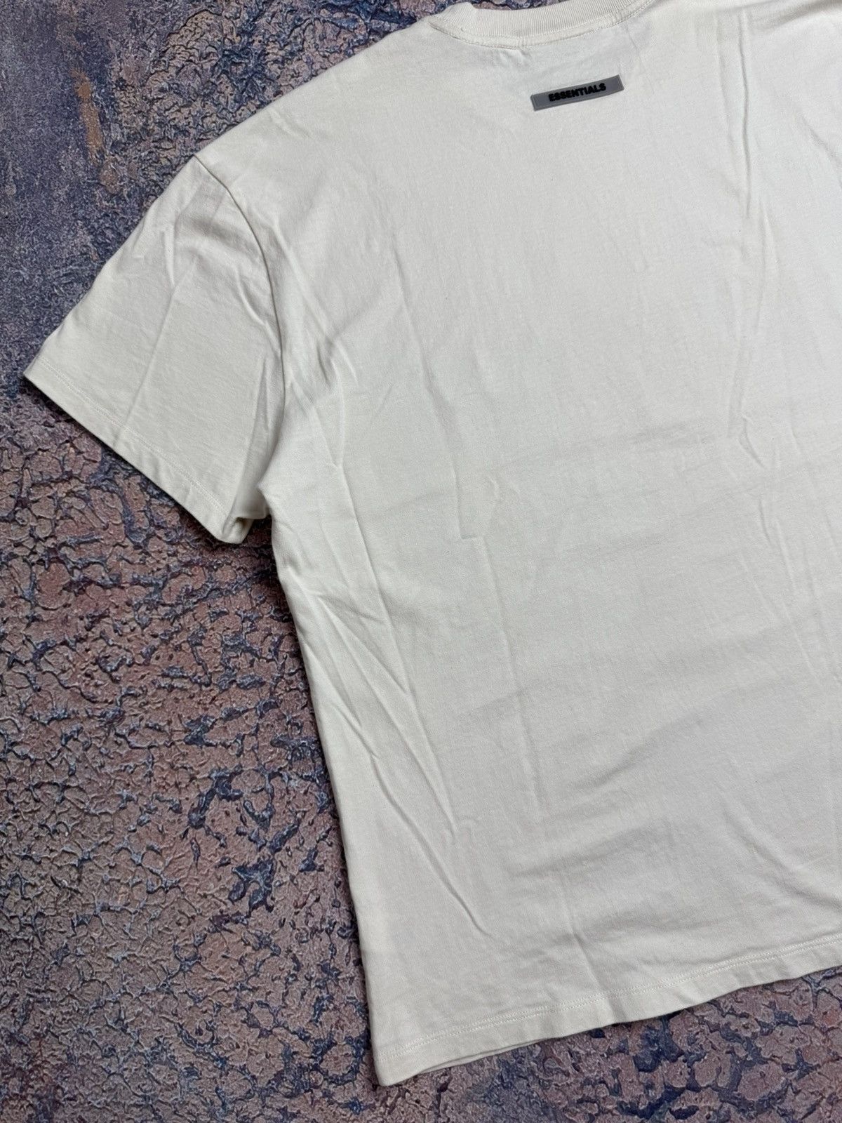 Other Fear of Gods Essentials T-Shirt Beige Short Sleeve Tee Crew Size US L / EU 52-54 / 3 - 12 Thumbnail