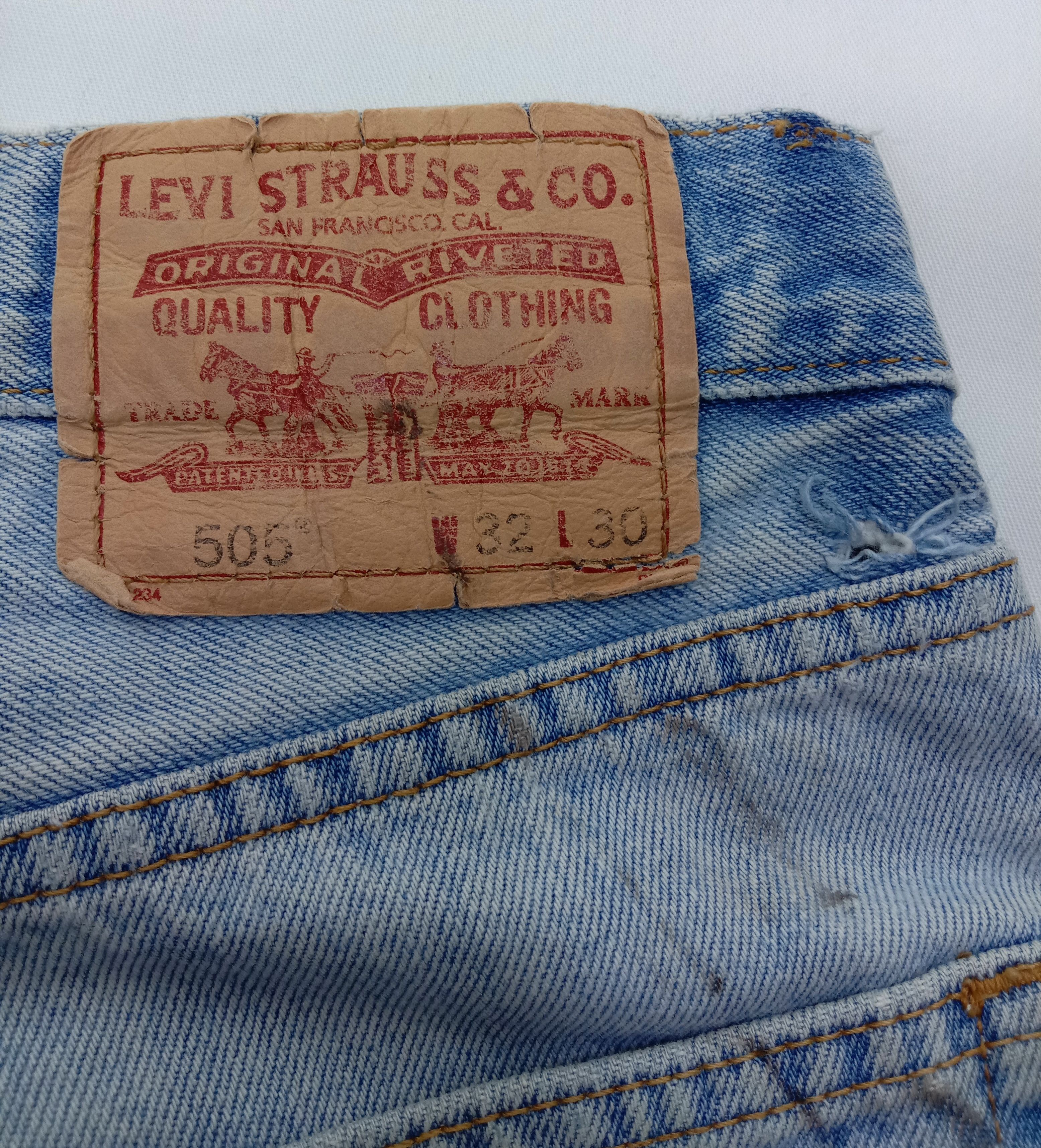 Levi's Vintage Levi's 505 Jeans Light Wash Distressed Denim Size US 32 / EU 48 - 13 Thumbnail