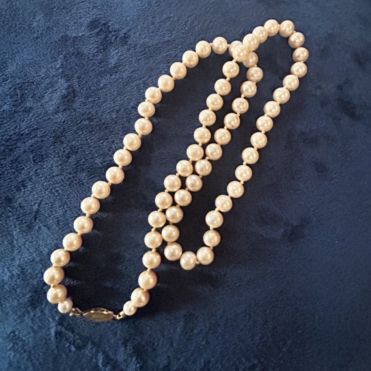 Vintage Vintage hand knotted 8mm cream glass pearl necklace Size ONE SIZE - 5 Thumbnail