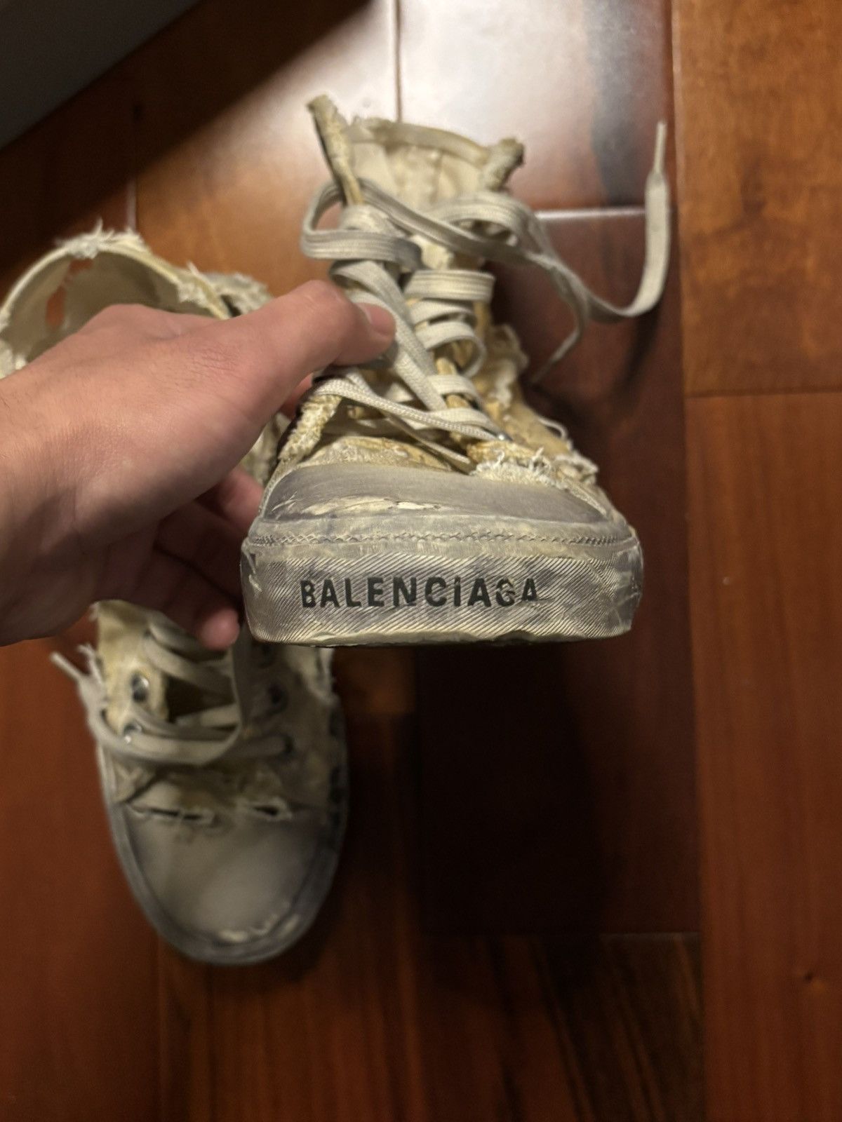 Balenciaga Balenciaga Paris High Destroyed Sneakers Limited White/Black Size US 9 / EU 42 - 9 Thumbnail