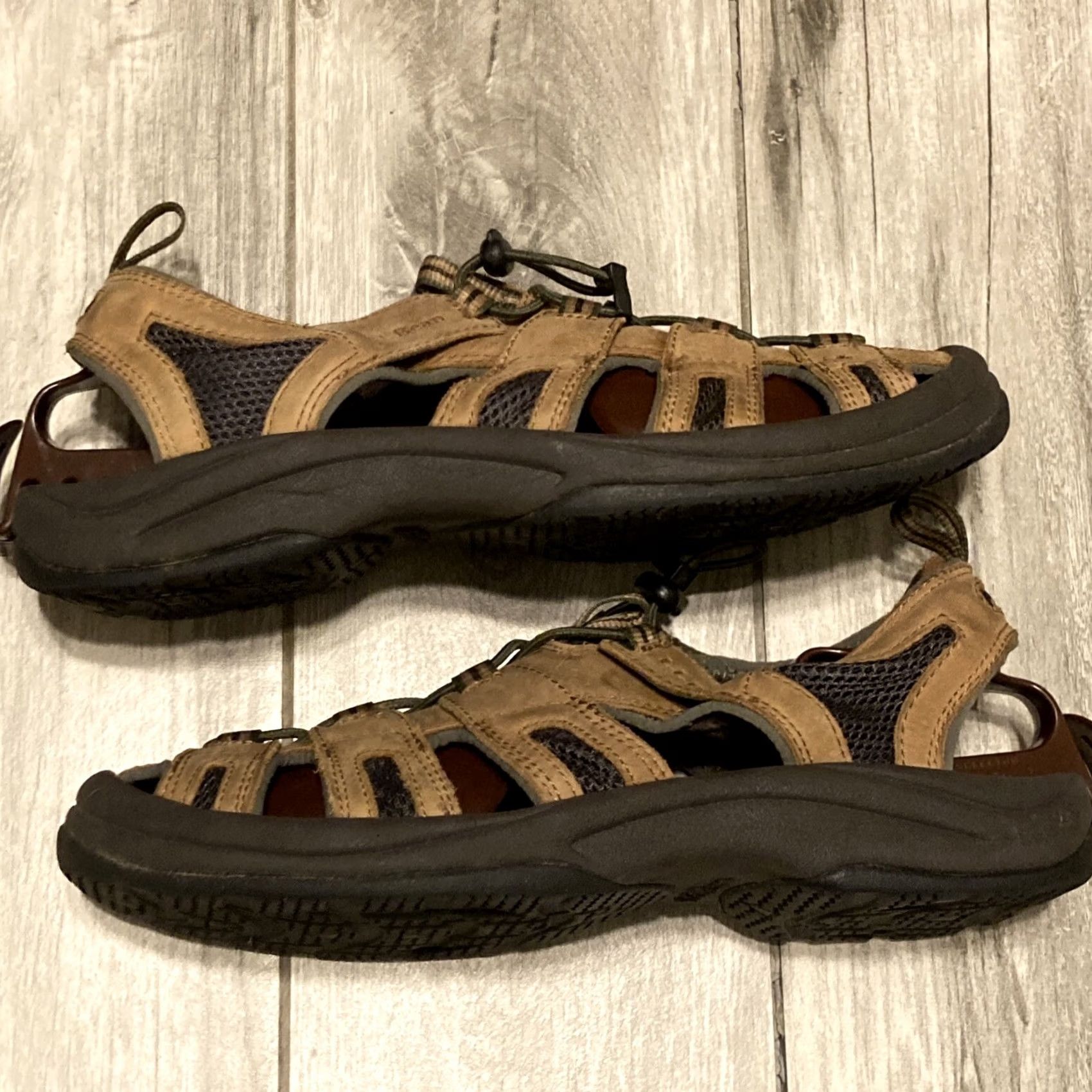 Vintage LL Bean Hiking Sandals Sport River Tan Size 11 Slip On Closed Toe All Terrain Men Shoes Brown Hiking Sandal Mens 11 All Terrain River Tan LL Bean Size US 11 / EU 44 - 4 Thumbnail