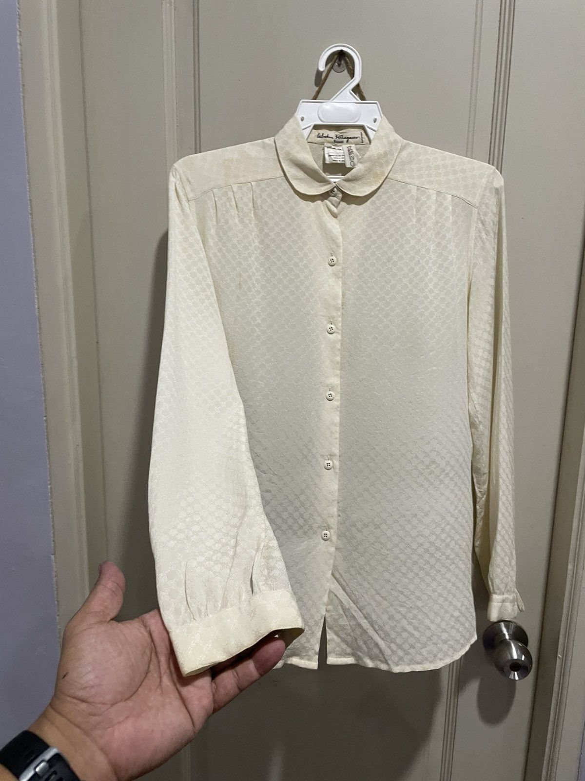 Salvatore Ferragamo VTG Salvatore Ferragamo Firenze 100% Silk Shirts Size M / US 6-8 / IT 42-44 - 24 Thumbnail