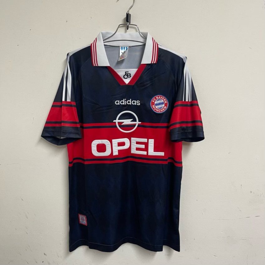 Vintage 1997-99 Bayern Home Soccer Jersey Size US L / EU 52-54 / 3 - 1 Thumbnail