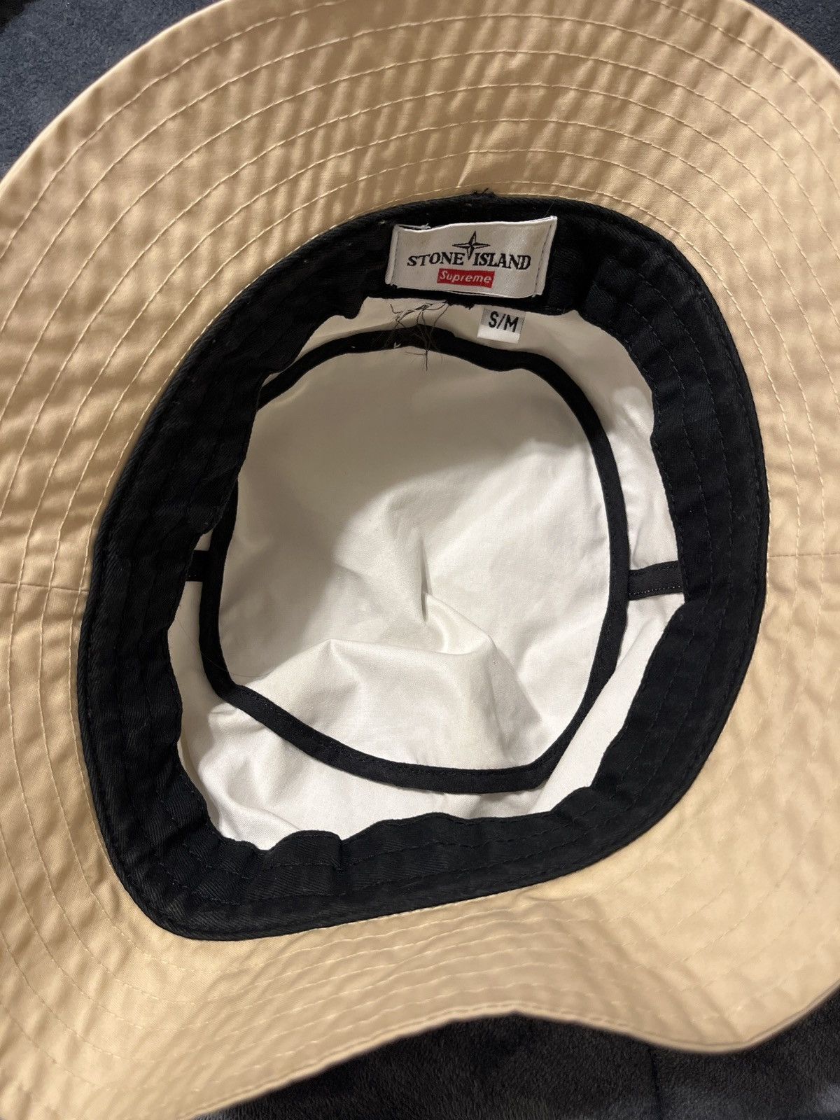 Stone Island × Supreme Stone Island x Supreme Bucket Hat Size ONE SIZE - 3 Thumbnail