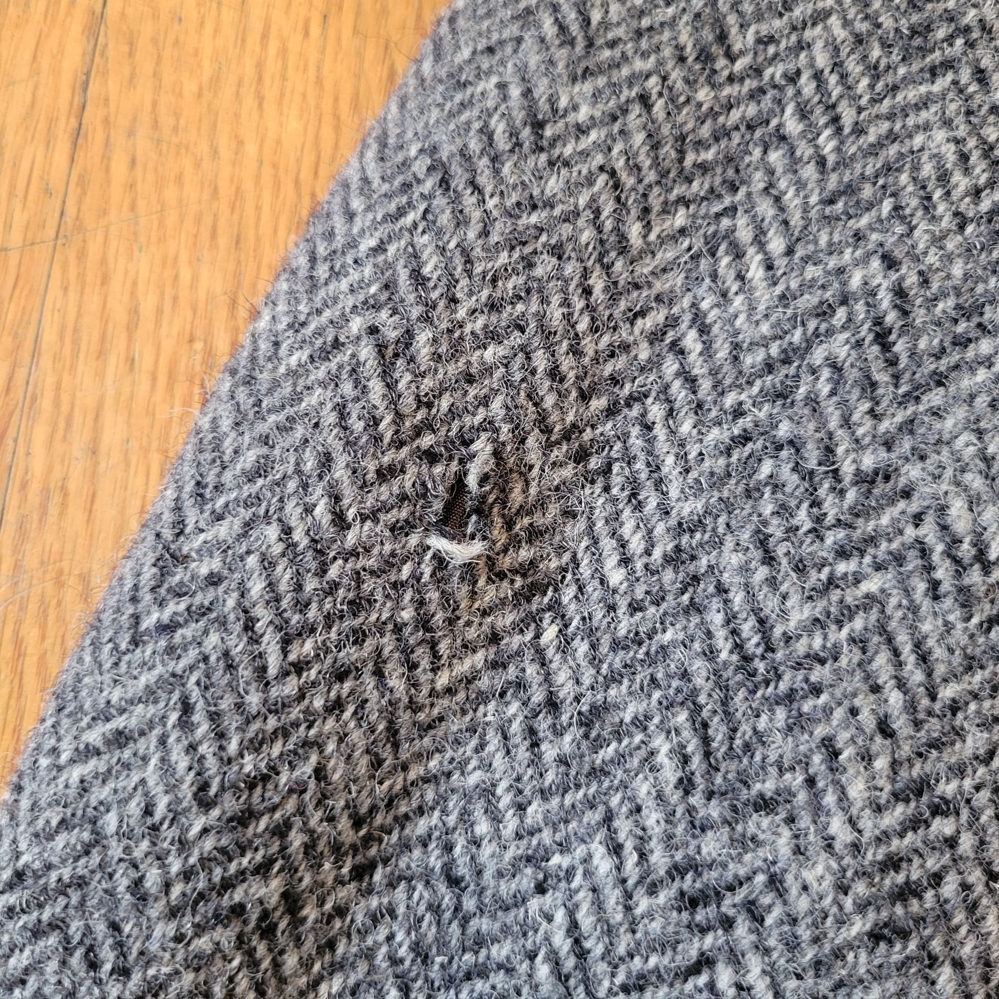 Harris Tweed Bells Harris Tweed Grey Herringbone Blazer 2 Button Wool Spo Size 40R - 7 Thumbnail