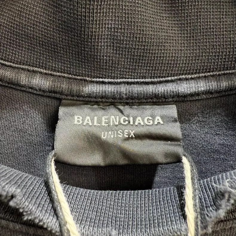 Balenciaga Balenciaga BB patch to make old retro tape short sleeves w Size US S / EU 44-46 / 1 - 2 Thumbnail