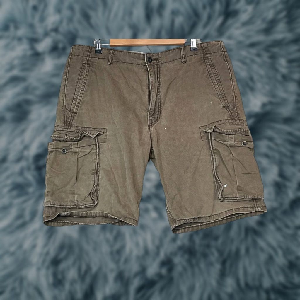 Levi's VINTAGE Levi's Cargo Shorts Men 36x10 Brown Canvas Distressed Grunge Cargo Pockets Workwear Casual Regular Mens Badges Size US 36 / EU 52 - 1 Thumbnail