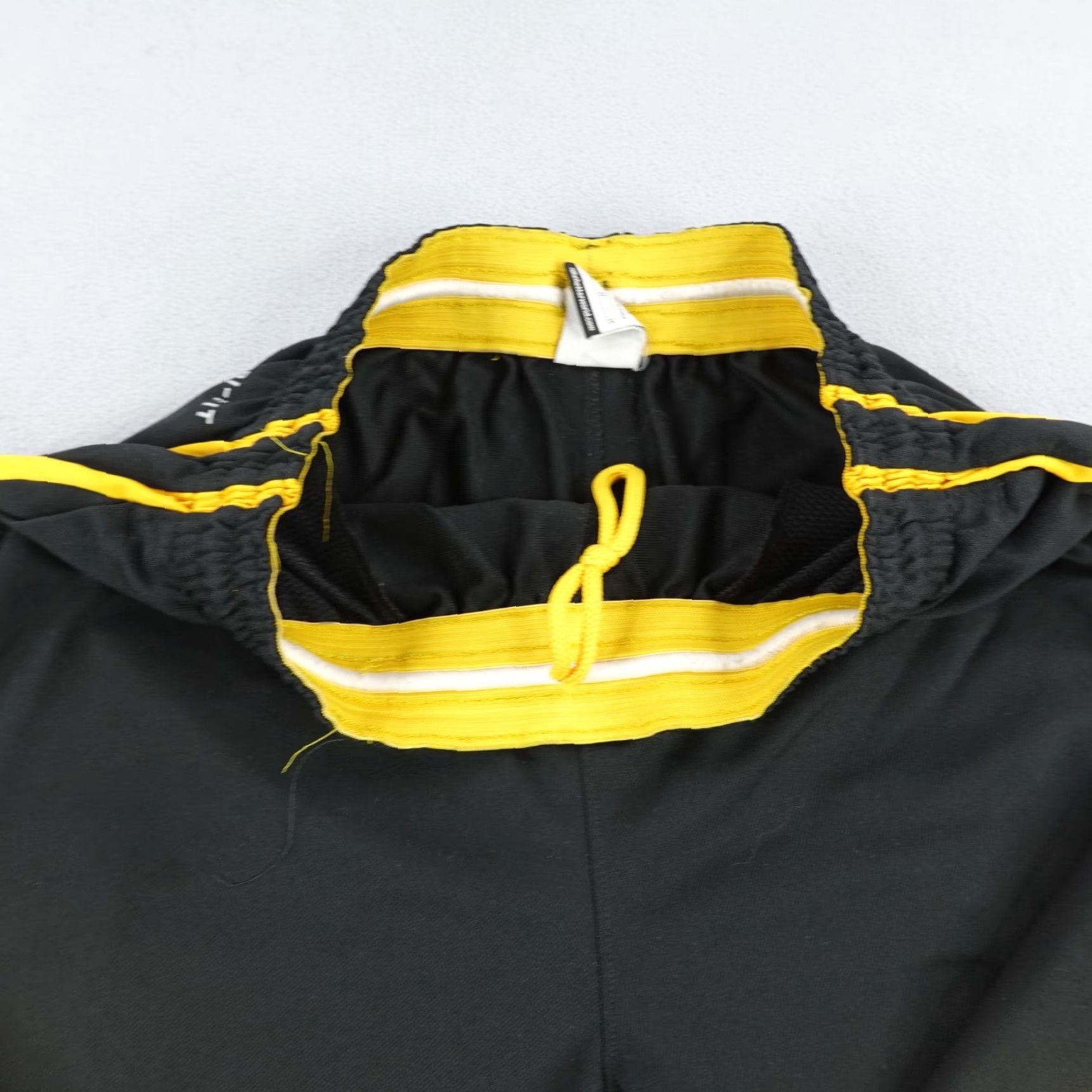 Nike Nike Shorts Mens Medium Black Yellow Kobe Bryant Mamba Dri Fit Basketball Gym Size US 27 - 6 Thumbnail