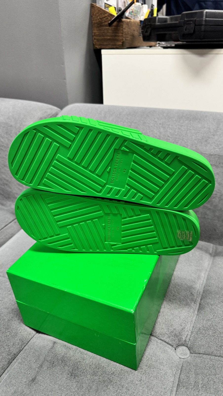 Bottega Veneta Bottega Veneta Debossed Rubber Slides Green Size US 9 / EU 42 - 2 Thumbnail