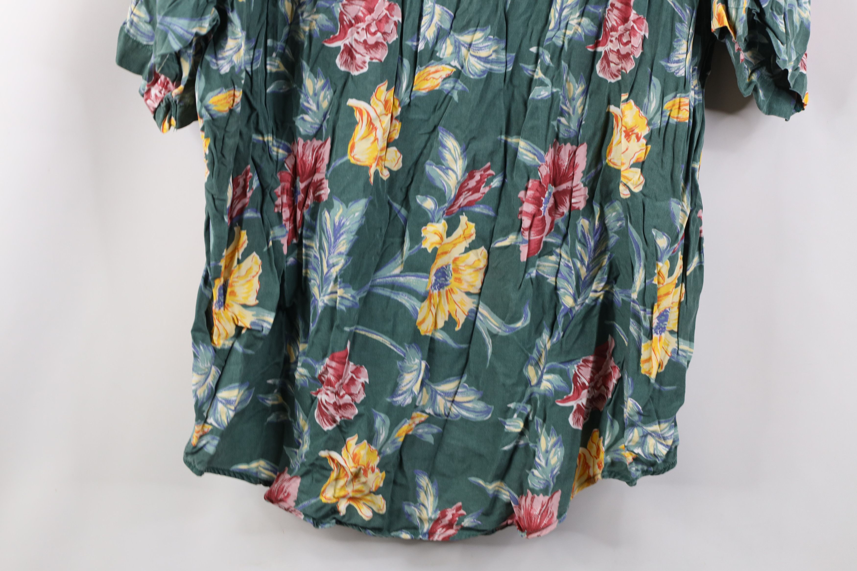 Tommy Hilfiger Vintage 90s Tommy Hilfiger Gabardine Flower Button Shirt Size US L / EU 52-54 / 3 - 11 Thumbnail