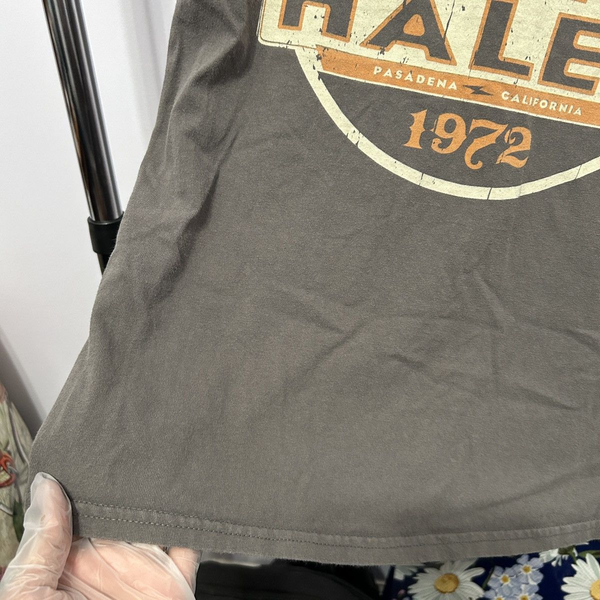Other Van Halen Gray Graphic Band Tshirt Size Medium - "Cheri" Size US M / EU 48-50 / 2 - 7 Thumbnail