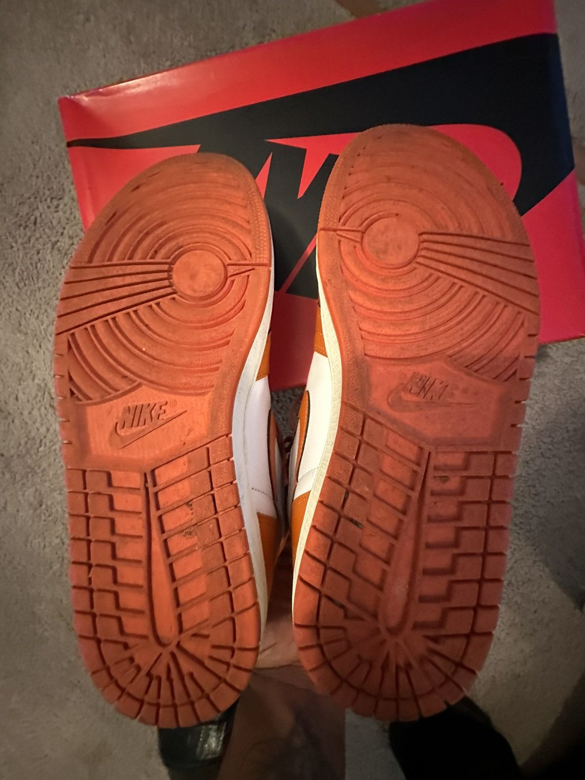 Jordan Brand Star fish Jordan 1 Size US 9 / EU 42 - 7 Thumbnail