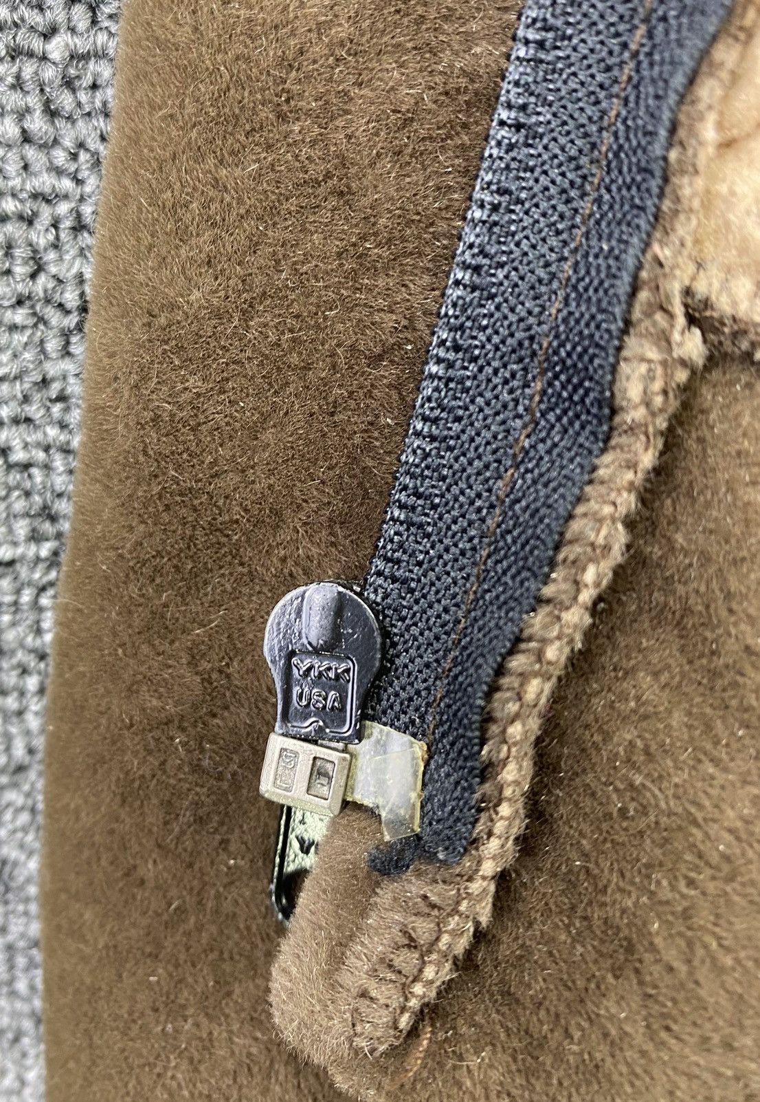 Carhartt Vintage 1990s Carhartt Fleece Faux Fur Zip Up Hoodie Jacket Size US M / EU 48-50 / 2 - 10 Thumbnail