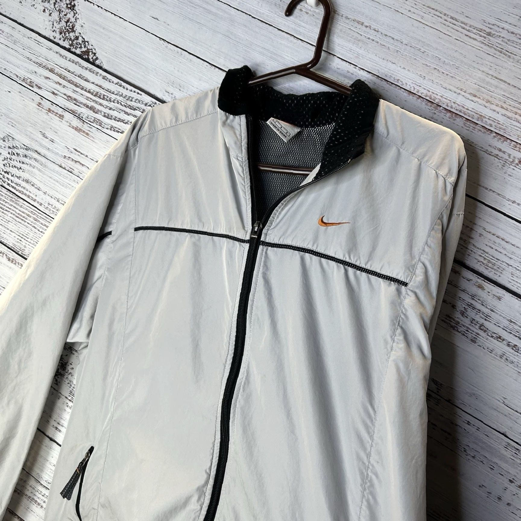Nike VINTAGE Nike White Tag Lightweight Full-Zip Windbreaker Jacket Men’s Large Size US L / EU 52-54 / 3 - 4 Thumbnail