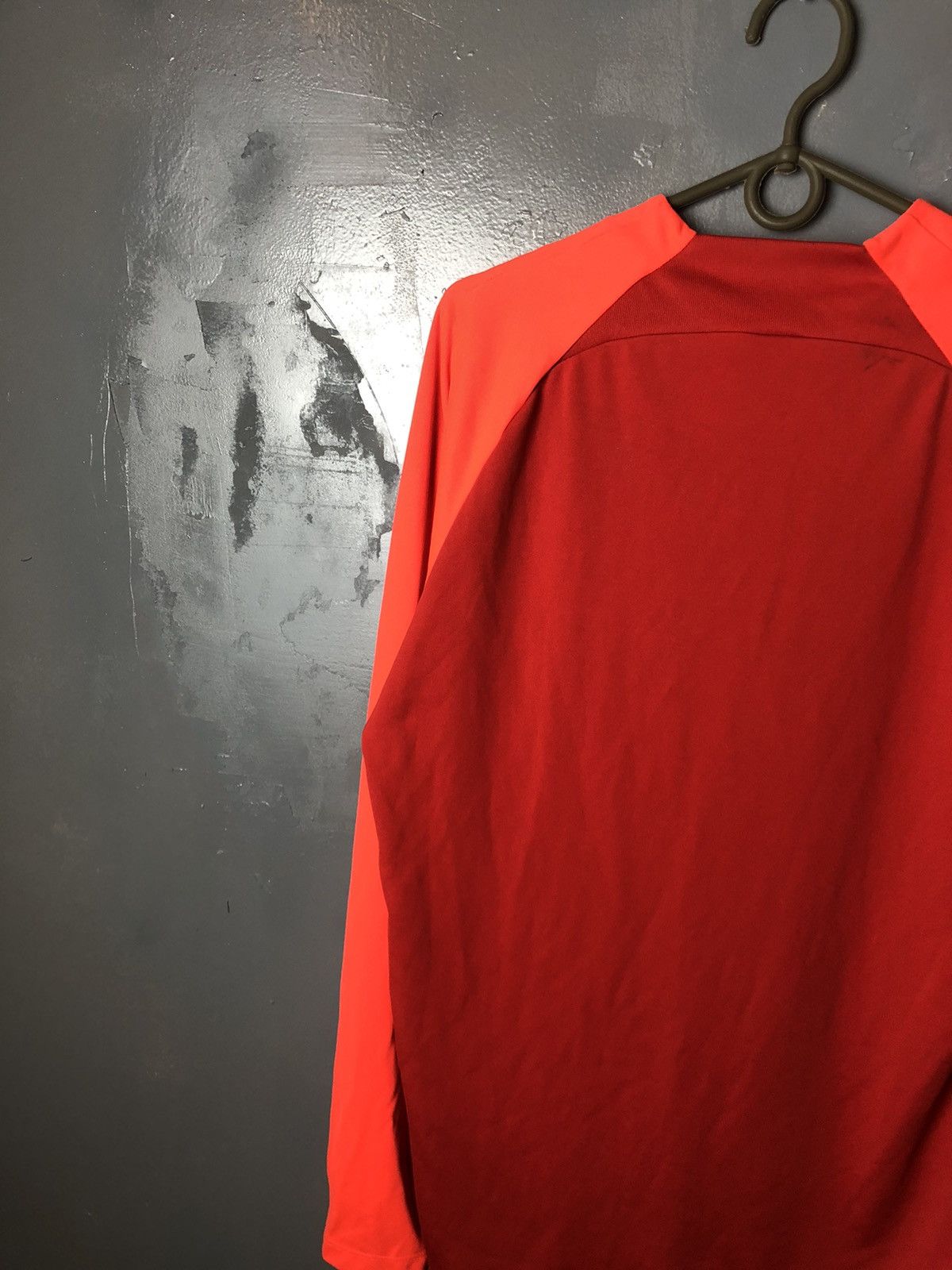 Vintage Men’s sweater soccer jersey Nike size M Size US M / EU 48-50 / 2 - 13 Thumbnail