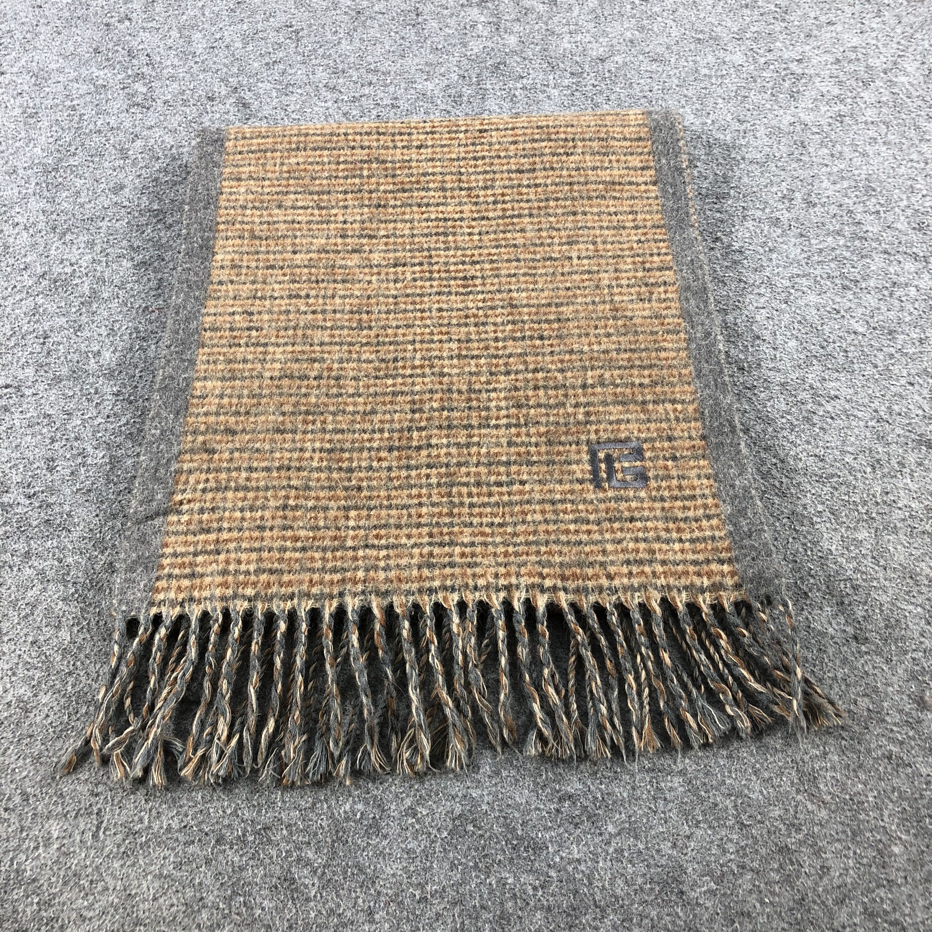 Pierre Balmain Pierre Balmain Wool Scarf Muffler V627 Size ONE SIZE - 2 Thumbnail