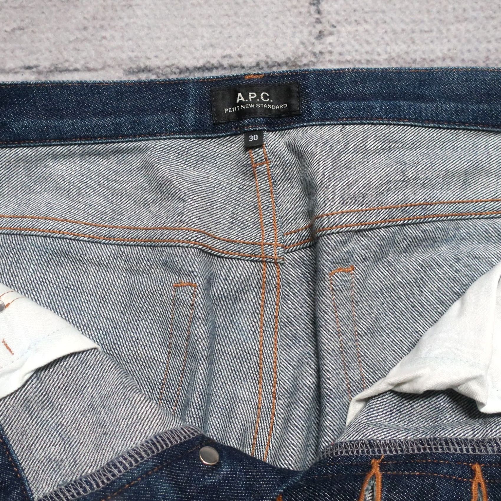 Denime VINTAGE APC Petit Standard Distressed Selvedge Denim Jeans Mens Size 31 Medium Wash Size US 31 - 7 Thumbnail