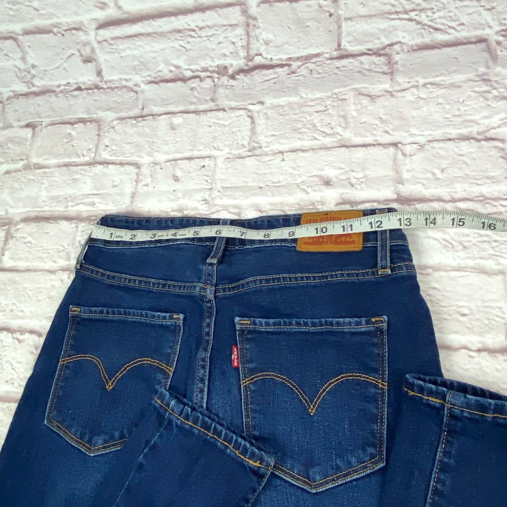 Levi's VINTAGE Levi's Jeans Teens 721 High Rise Skinny Size 26 Distressed Dark Wash Blue Denim 90s City Rock Mens Size 26" / US 2 / IT 38 - 6 Thumbnail