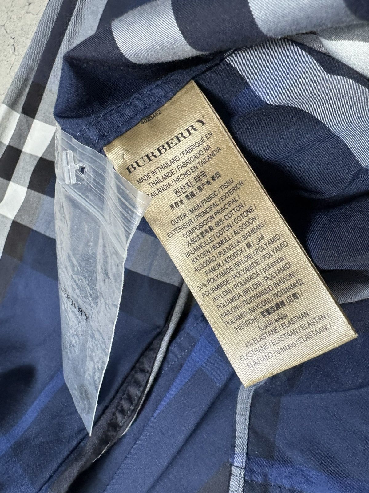 Burberry Burberry Checked Button Up Shirt Luxury Size M Size US M / EU 48-50 / 2 - 9 Thumbnail