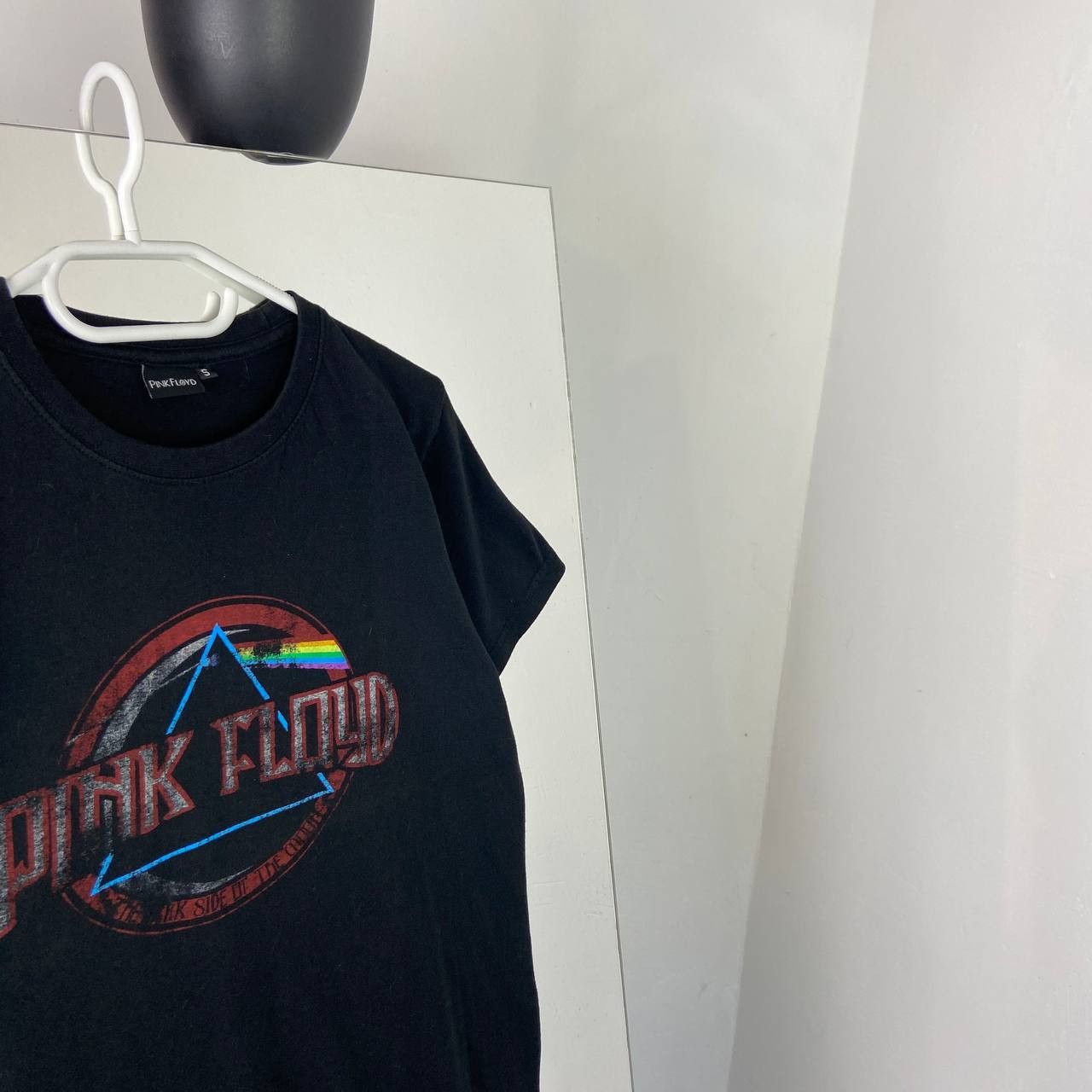 Band Tees Pink Floyd Vintage Y2K Rock Band T-Shirt Size US S / EU 44-46 / 1 - 2 Thumbnail