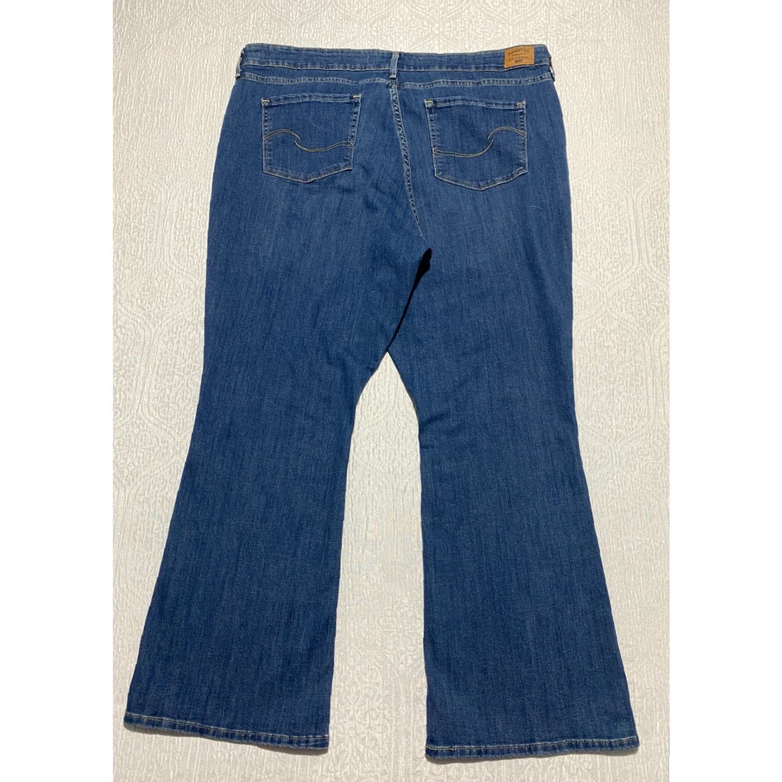 Vintage VINTAGE Signature Levi Strauss Gold Totally Shaping Bootcut Jeans Womens 22S Blue 40×29 Size 27" / US 4 / IT 40 - 2 Thumbnail
