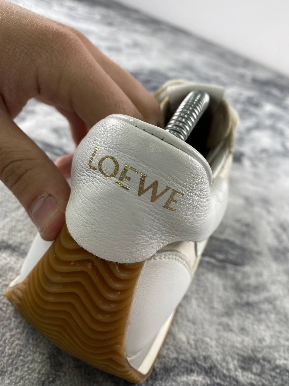 Vintage Loewe Flow Runner Leather Sneakers Women Size 40 Beige Size US 10 / IT 40 - 8 Thumbnail