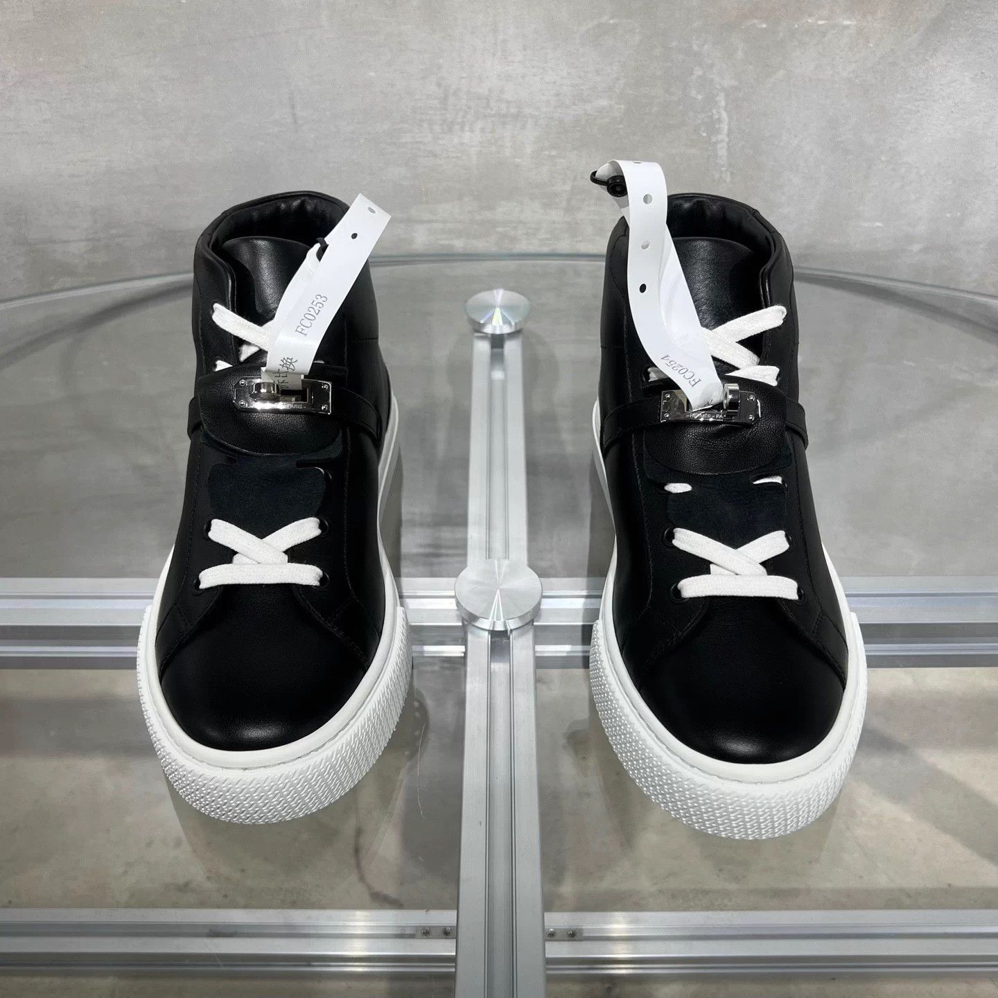 Hermes Hermes Black Kelly Buckle Sneakers New EU39 Size US 8 / IT 38 - 1 Thumbnail