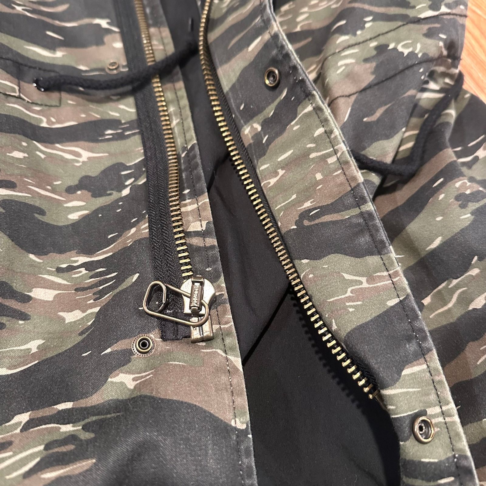 Supreme Supreme Hooded Facemask Parka (SS21) Tigerstripe Camo Size US L / EU 52-54 / 3 - 9 Thumbnail