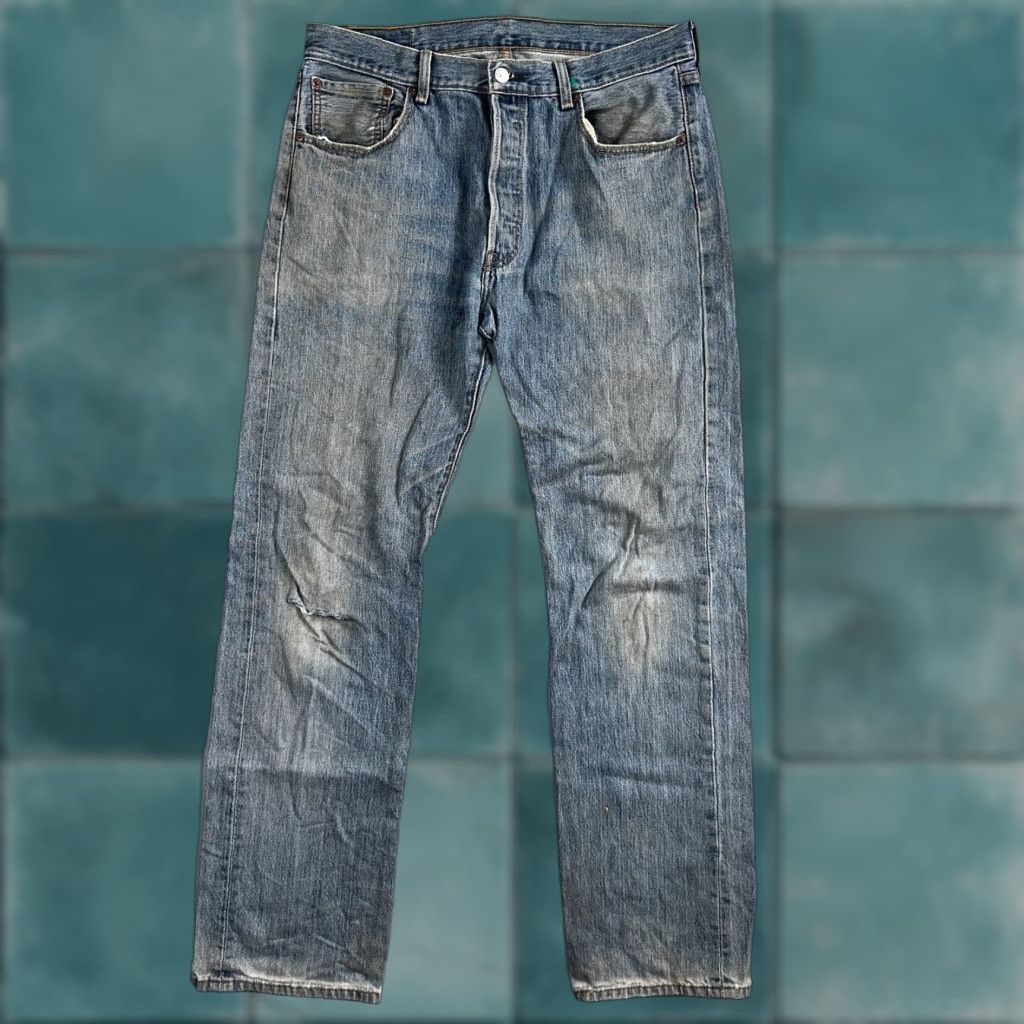 Levi's Levi's 501 Vintage Straight Jeans Blue Light Wash 35x34 Men Regular 90s 501 Series Comfort Jeans Size US 35 - 1 Thumbnail