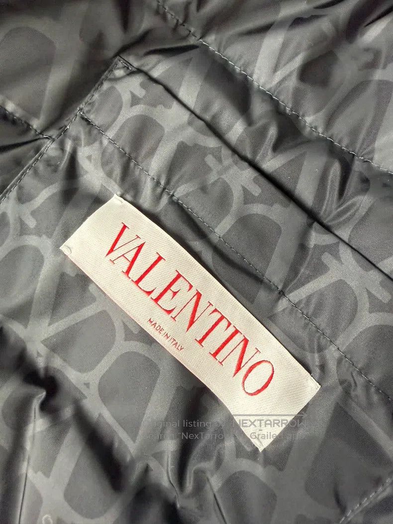Valentino Valentino Monogram print stand-up collar zipper sleeveless Size US S / EU 44-46 / 1 - 5 Thumbnail