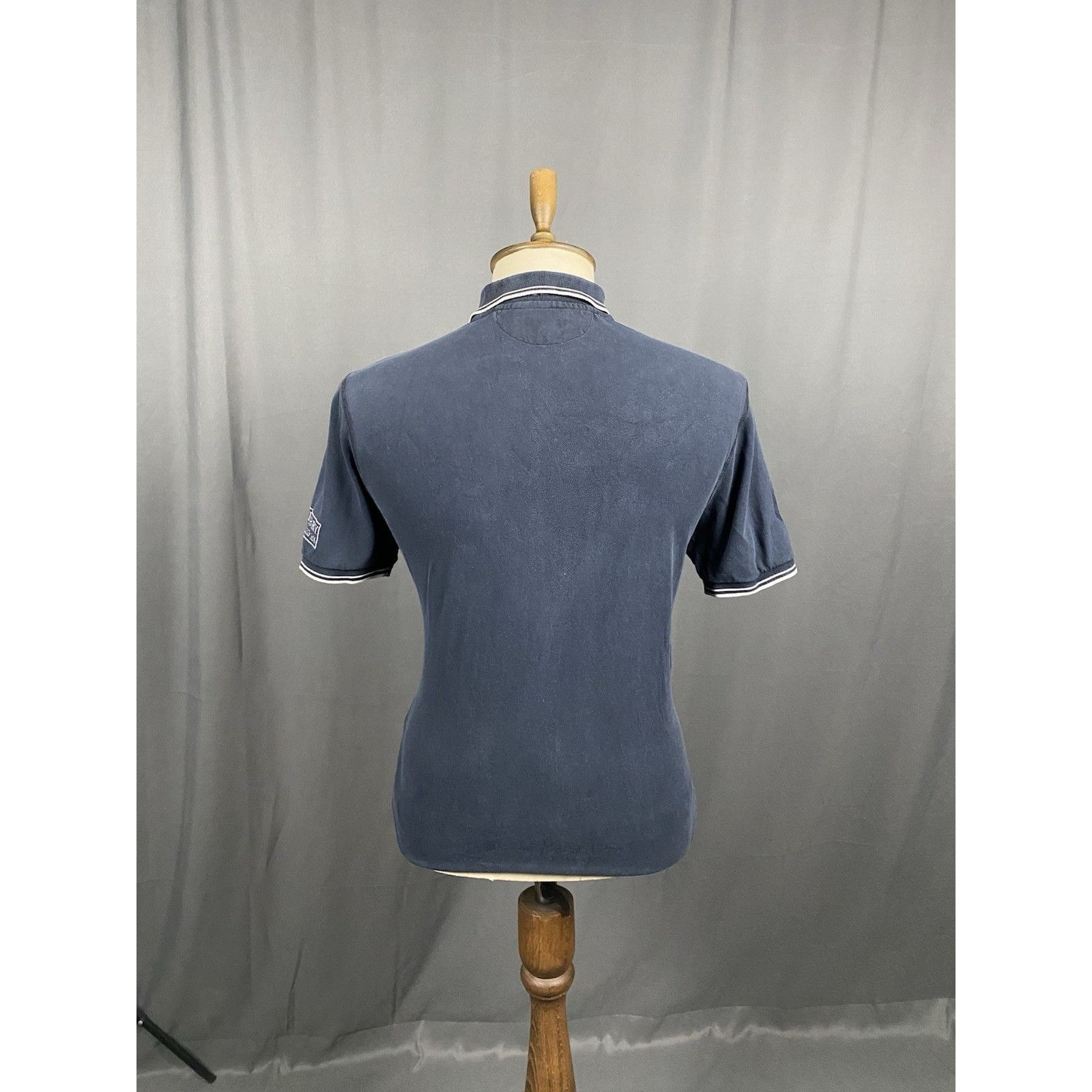 Burberry Burberry Vintage Men's Distressed Blue Polo T-Shirt Size 5 Size US XL / EU 56 / 4 - 7 Thumbnail