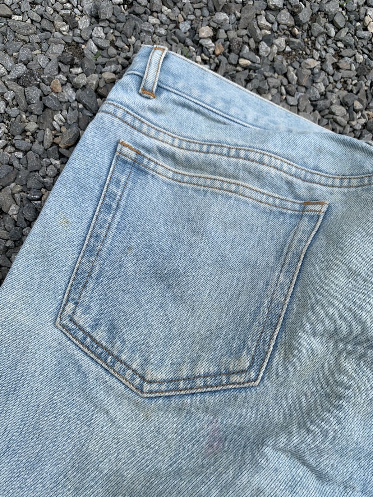A.P.C. APC SELVEDGE BUTTON FLY LIGHT BLUE JAPANESE DISTRESSED DENIM Size US 30 / EU 46 - 17 Thumbnail