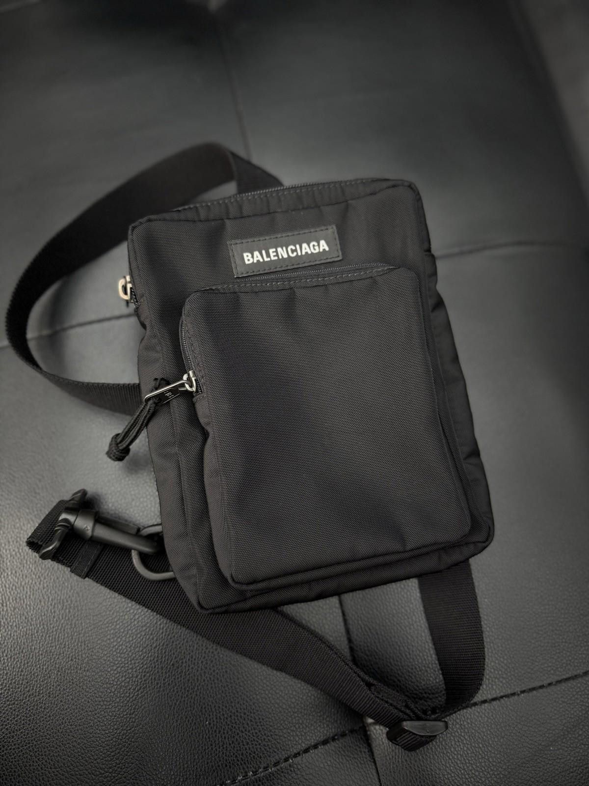 Balenciaga BALENCIAGA Explorer Shoulder Bag Black Unisex $1000 Retail Size ONE SIZE - 2 Thumbnail