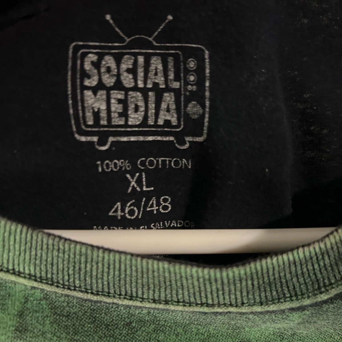 Other Vintage Green Skull Graphic Tee Size US XL / EU 56 / 4 - 3 Thumbnail