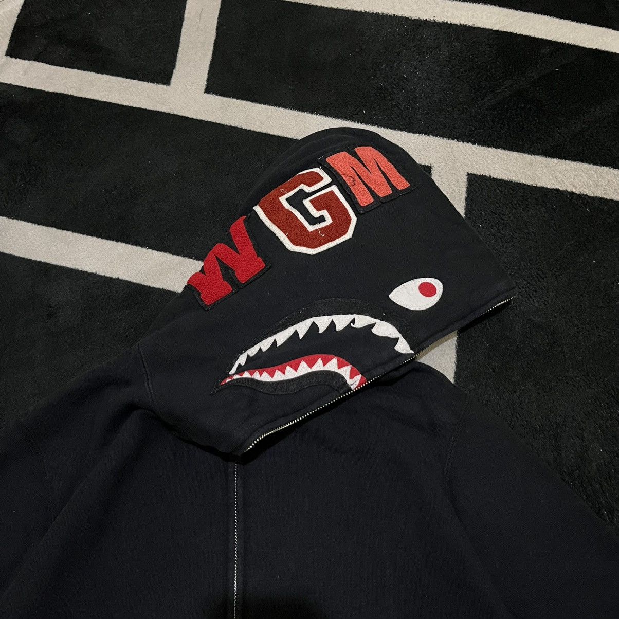 Bape NEED GONE🔥Bape 20th Anniversary Red Camo Shark Zip Up Hoodie Size US L / EU 52-54 / 3 - 6 Thumbnail
