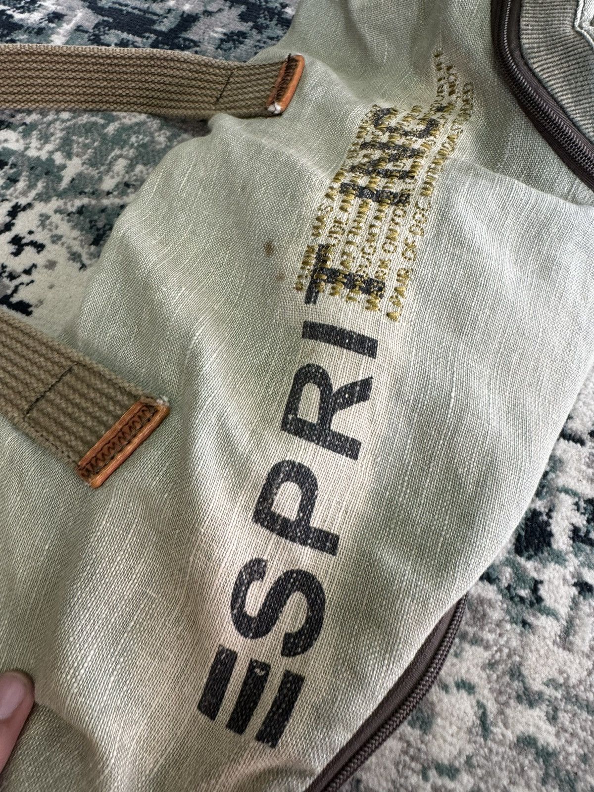 Esprit VINTAGE 90s ESPRIT DISTRESSED MILTARY PATTERN DUFFLE BAG Size ONE SIZE - 9 Thumbnail