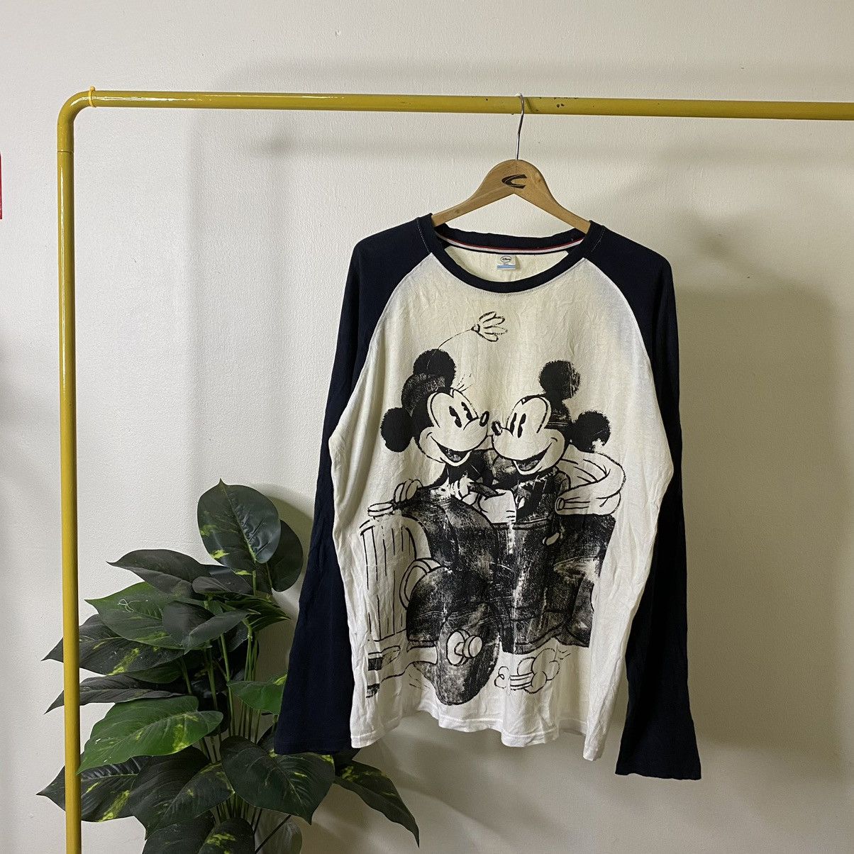 Disney Vintage Y2K Mickie & Minnie Mouse LS T Shirt Size US XL / EU 56 / 4 - 1 Thumbnail