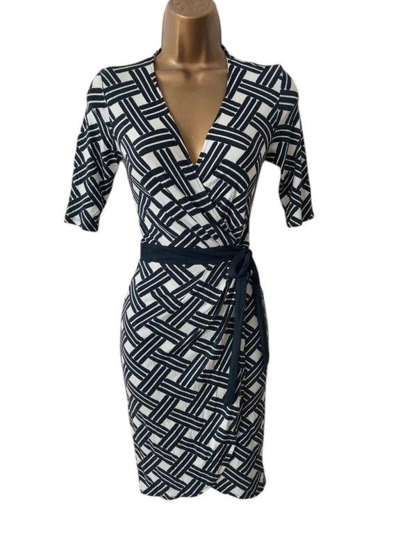 Warehouse Warehouse wrap style dress 6 Size XS / US 0-2 / IT 36-38 - 1 Thumbnail