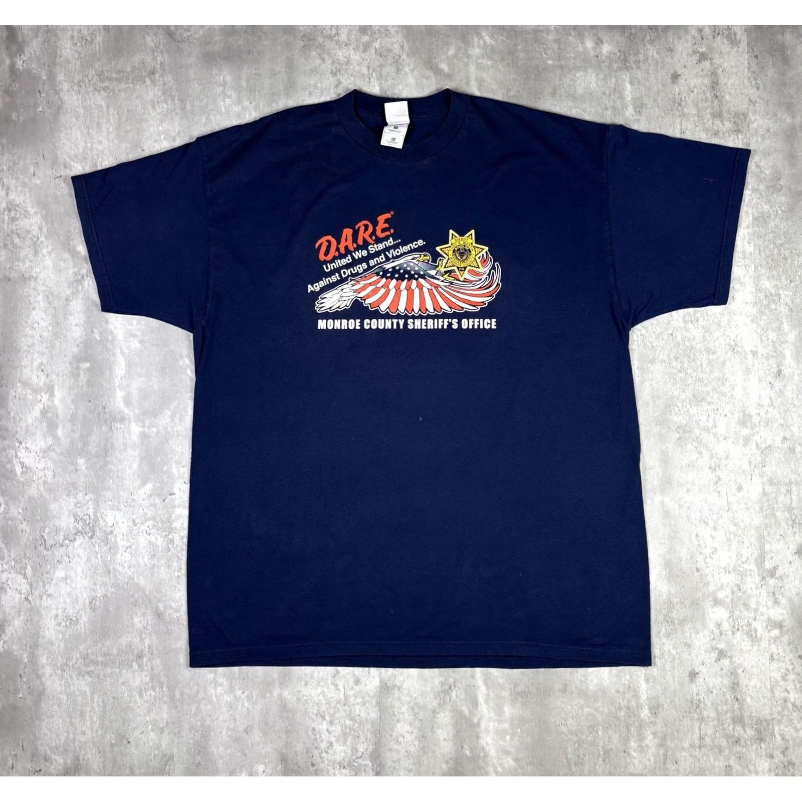 Fruit Of The Loom VINTAGE Dare Against Drugs and Violance Promo Art T Shirt Navy Blue Adult 2XL Fruit of the Loom Men's T-Shirt Short Sleeve Crew Neck Cotton 90s Art Size US XXL / EU 58 / 5 - 2 Thumbnail