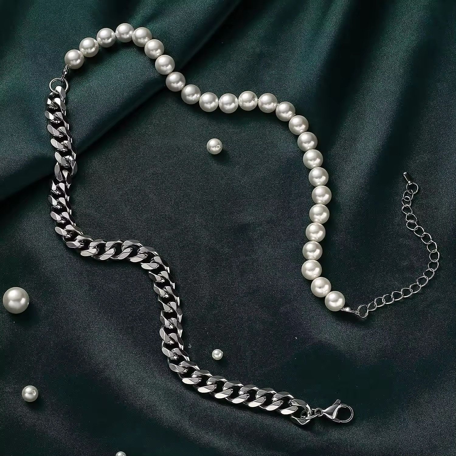 The Unbranded Brand Half Pearl Half Chain Necklace Size ONE SIZE - 3 Thumbnail