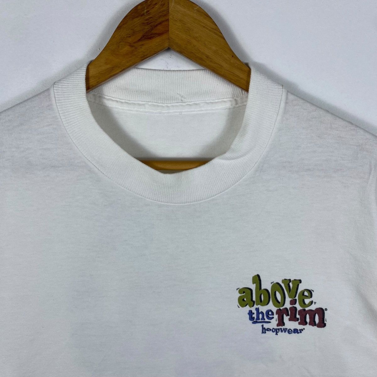 Reebok Vintage 90s REEBOK Above The Rim Hoopwear Graphic Tee Shirt Size US L / EU 52-54 / 3 - 6 Thumbnail