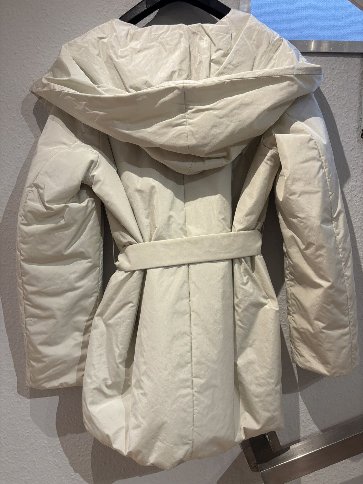 Max Mara Max Mara Mainline Down Coat Size M / US 6-8 / IT 42-44 - 2 Thumbnail