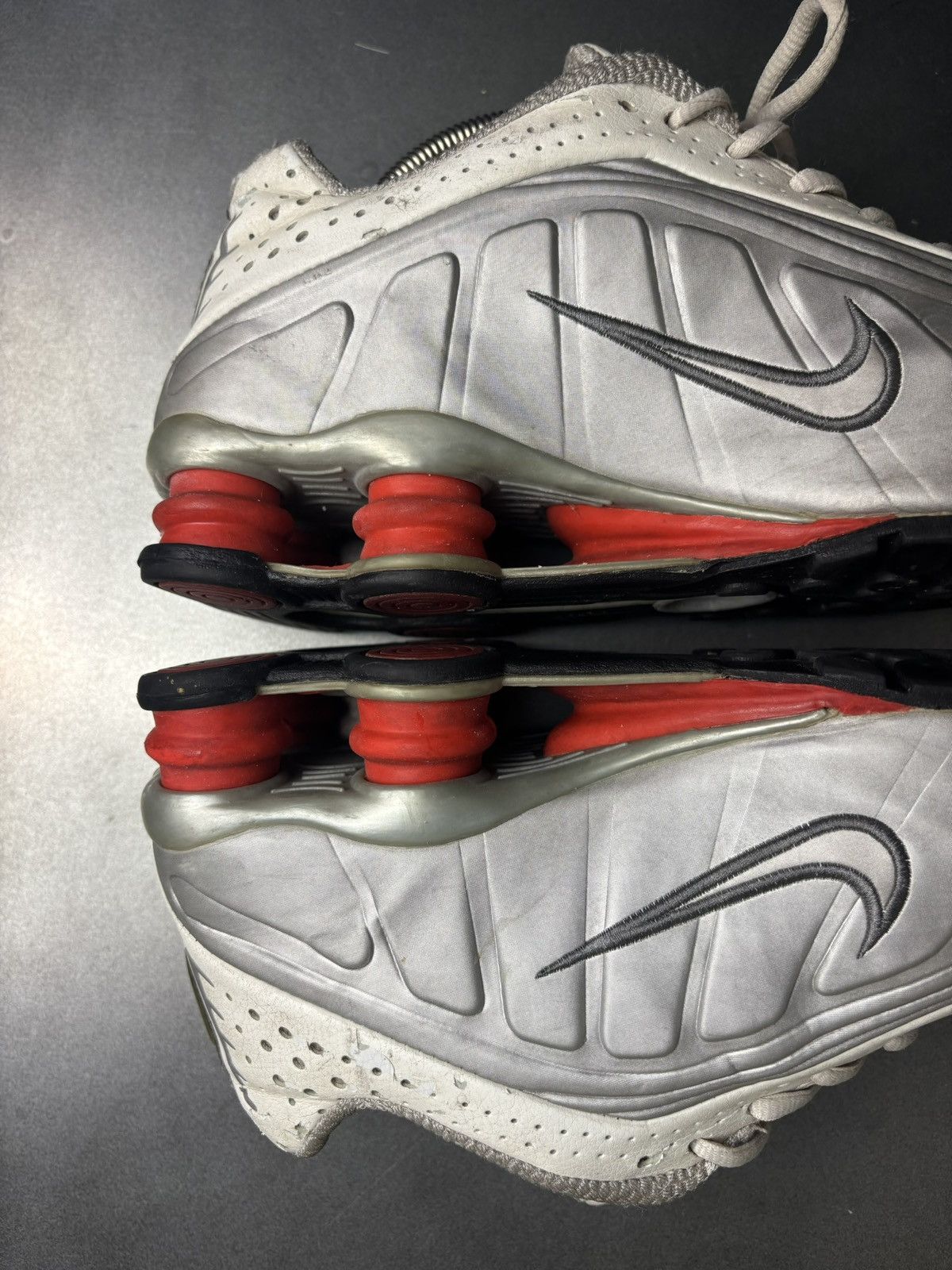 Nike × Vintage OG 2001 Nike Shox R4 Original Release Vintage Nike Kendrick Size US 9 / EU 42 - 14 Thumbnail