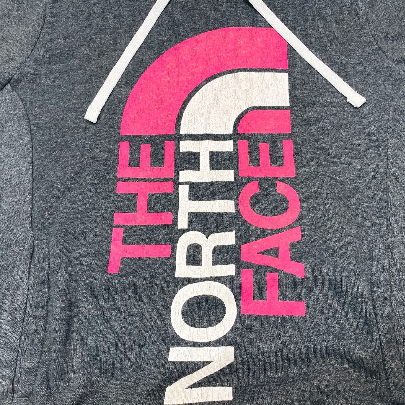 The North Face VINTAGE The North Face Womens Large Hoodie Breast Cancer Awareness Collabe 7543 Size L / US 10 / IT 46 - 6 Thumbnail