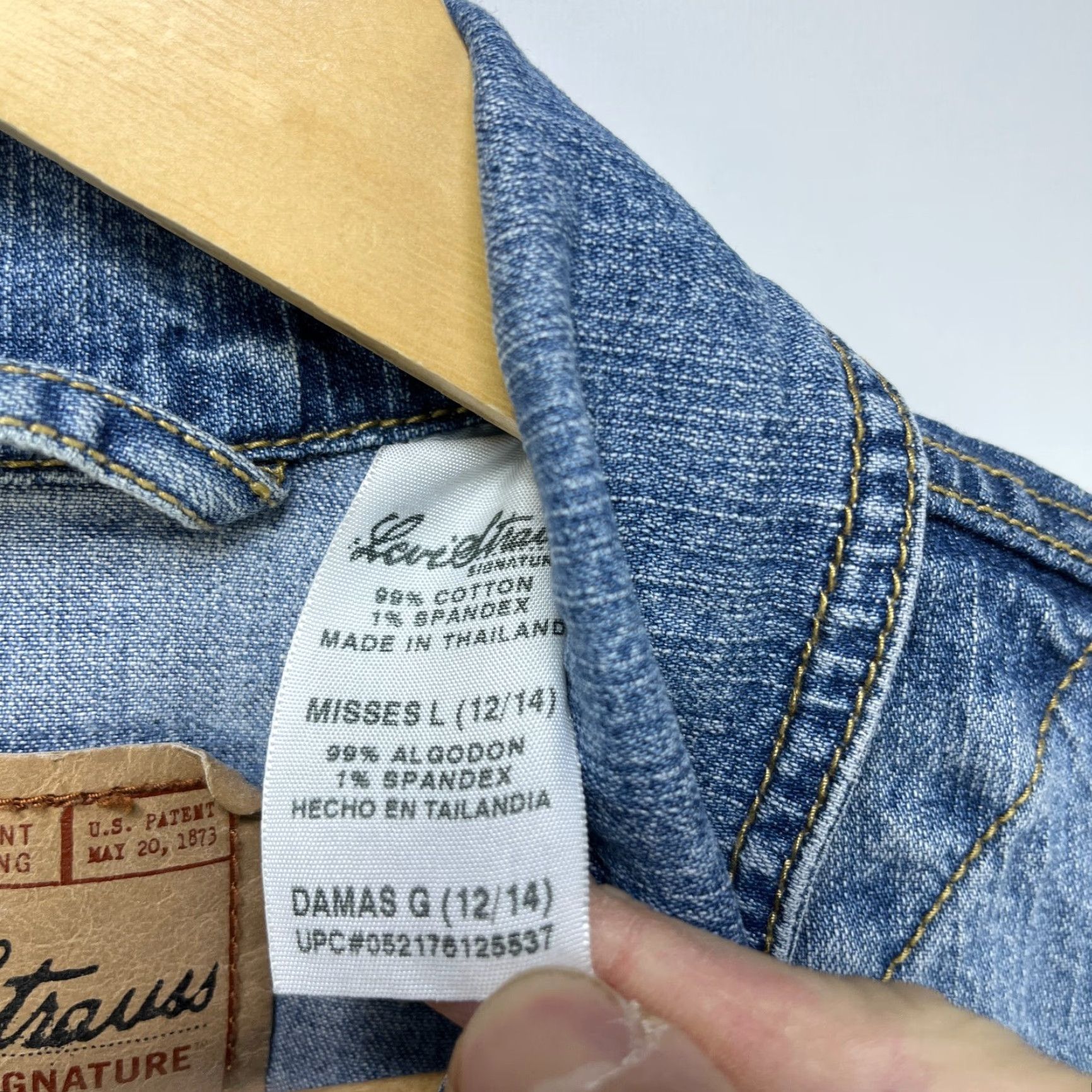 Levi's VINTAGE Levi's Denim Jacket Womens L Blue Denim Jacket Womens L Jeans Jacket Size L / US 10 / IT 46 - 5 Thumbnail
