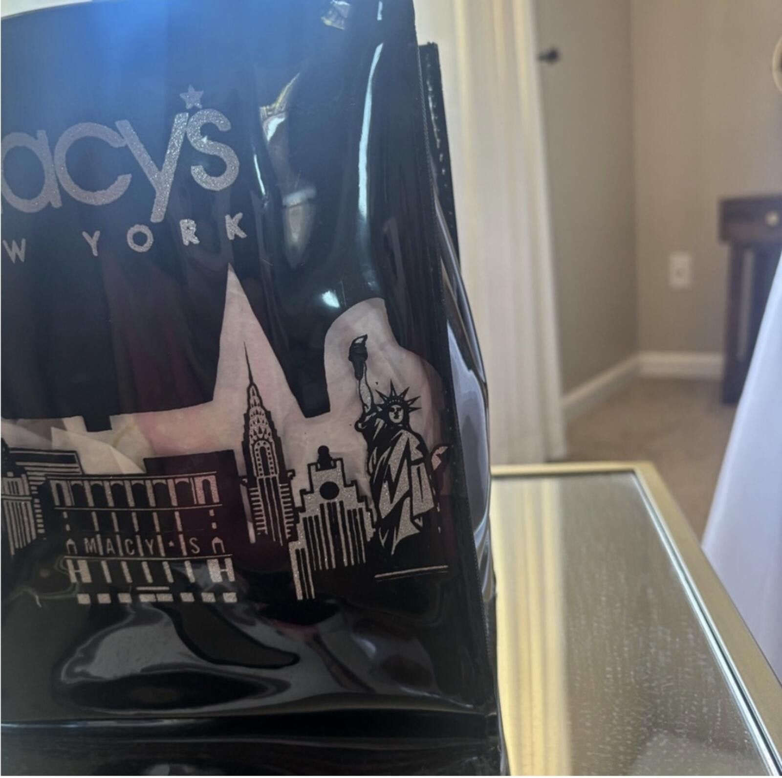 Macys (Macy's) Black Cityscape Tote Size ONE SIZE - 4 Thumbnail