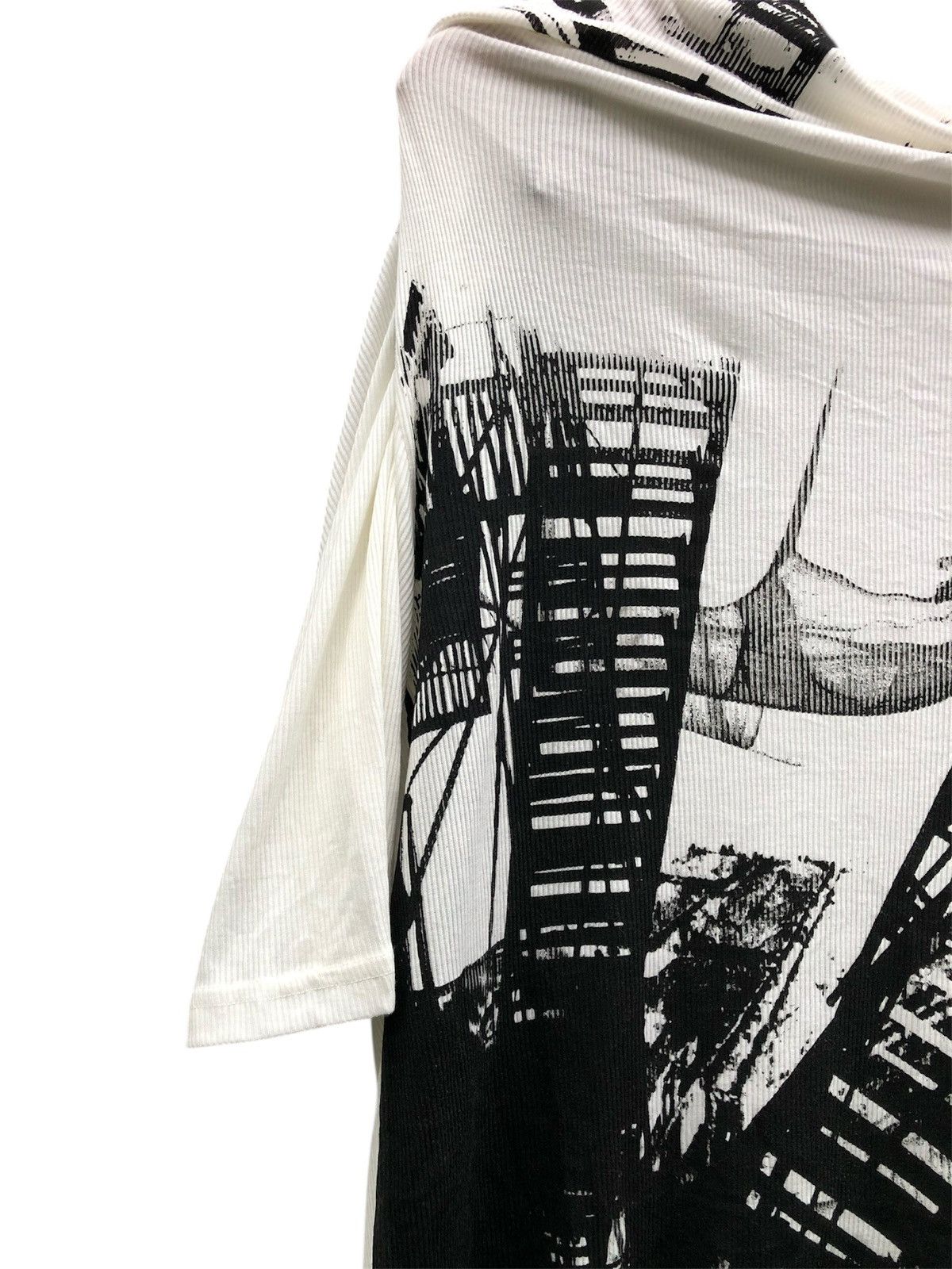 Tornado Mart Tornado Mart Construction Asymetrical Tshirt Size US L / EU 52-54 / 3 - 3 Thumbnail