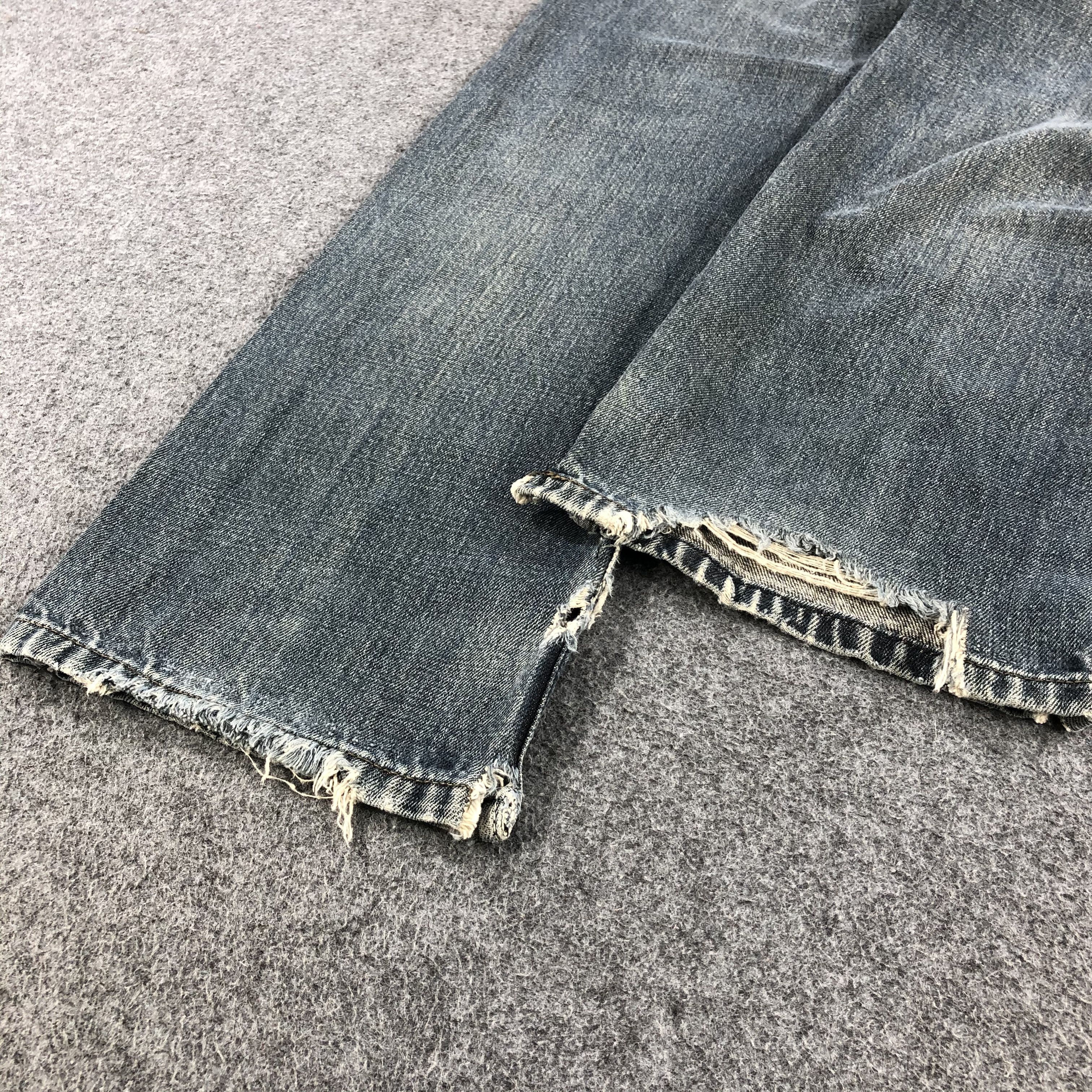 Levi's Faded Blue Vintage Levis 514 Jeans Distressed Denim-J1010 Size US 31 - 6 Thumbnail